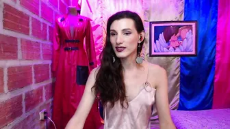 Moira_hot chat porn video - 10-25-2025