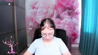 angelinalow 25-Oct-25