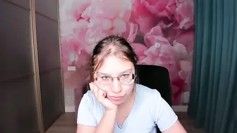 angelinalow video (10-25-2025)