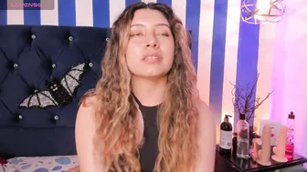 Valeria_rouse28 sex cam chat 10-25-2025
