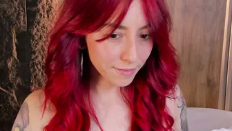 Casandra_busting cam chat 10/26/2025