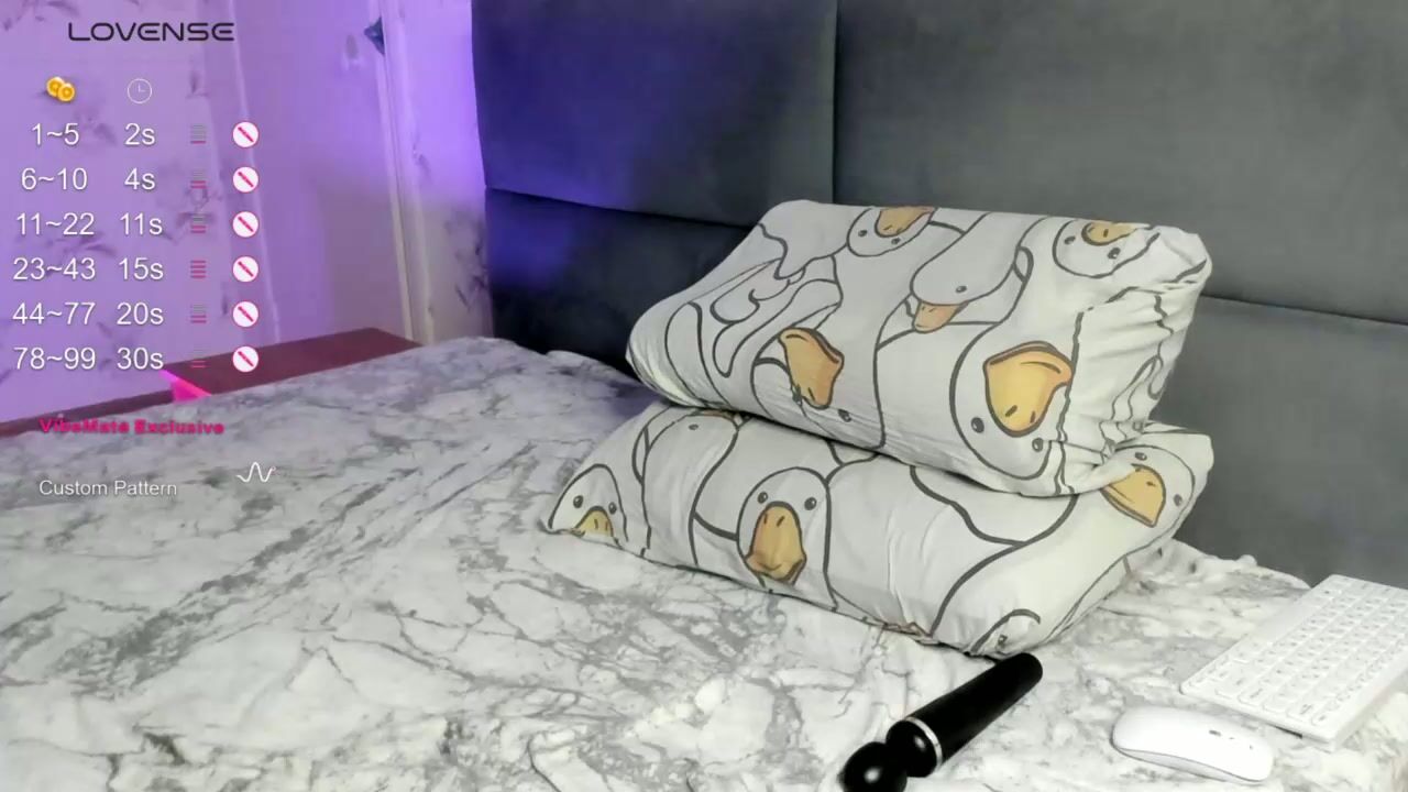 Diadavidson_ 10/26/2025 nude on cam