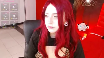 Lilaaa_ (10-26-2025)