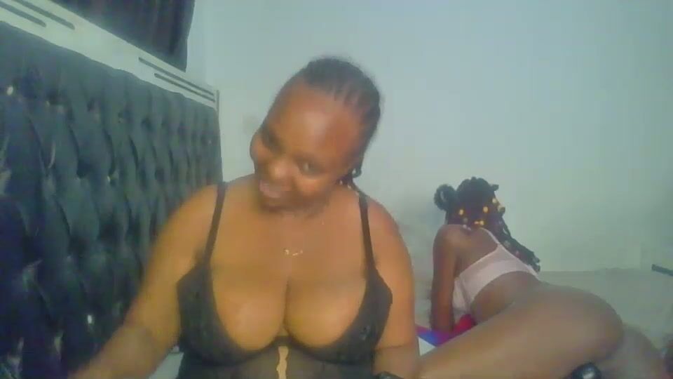 Sexxy_surphire squirt cam sex porn