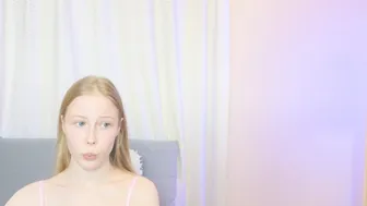 Jenny_angelok blonde 26 October 2025