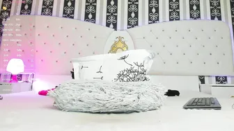 Aidasina posing on cam - 08-May-25