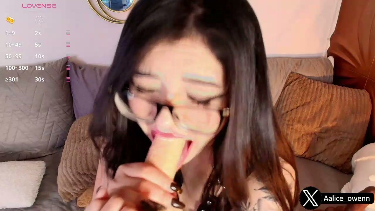 Aliiceowen fuckmachine - (05-10-2025)