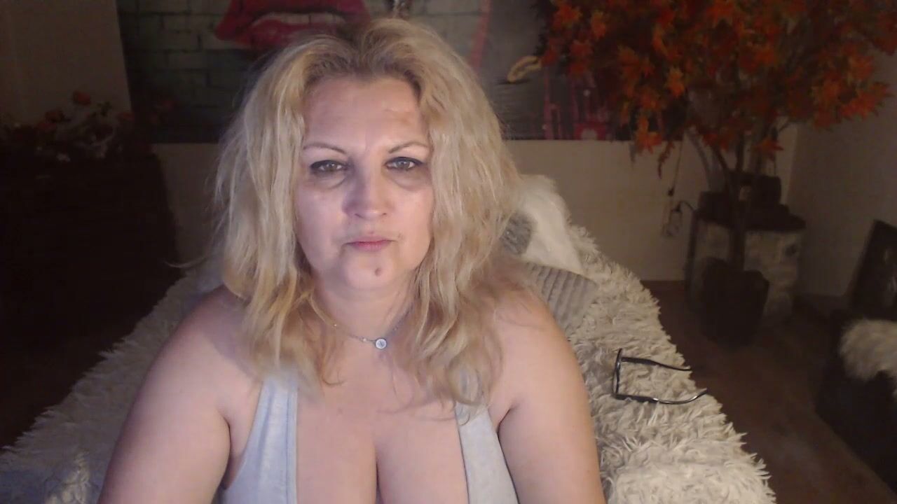 divineblond chat cam sex 10-May-25