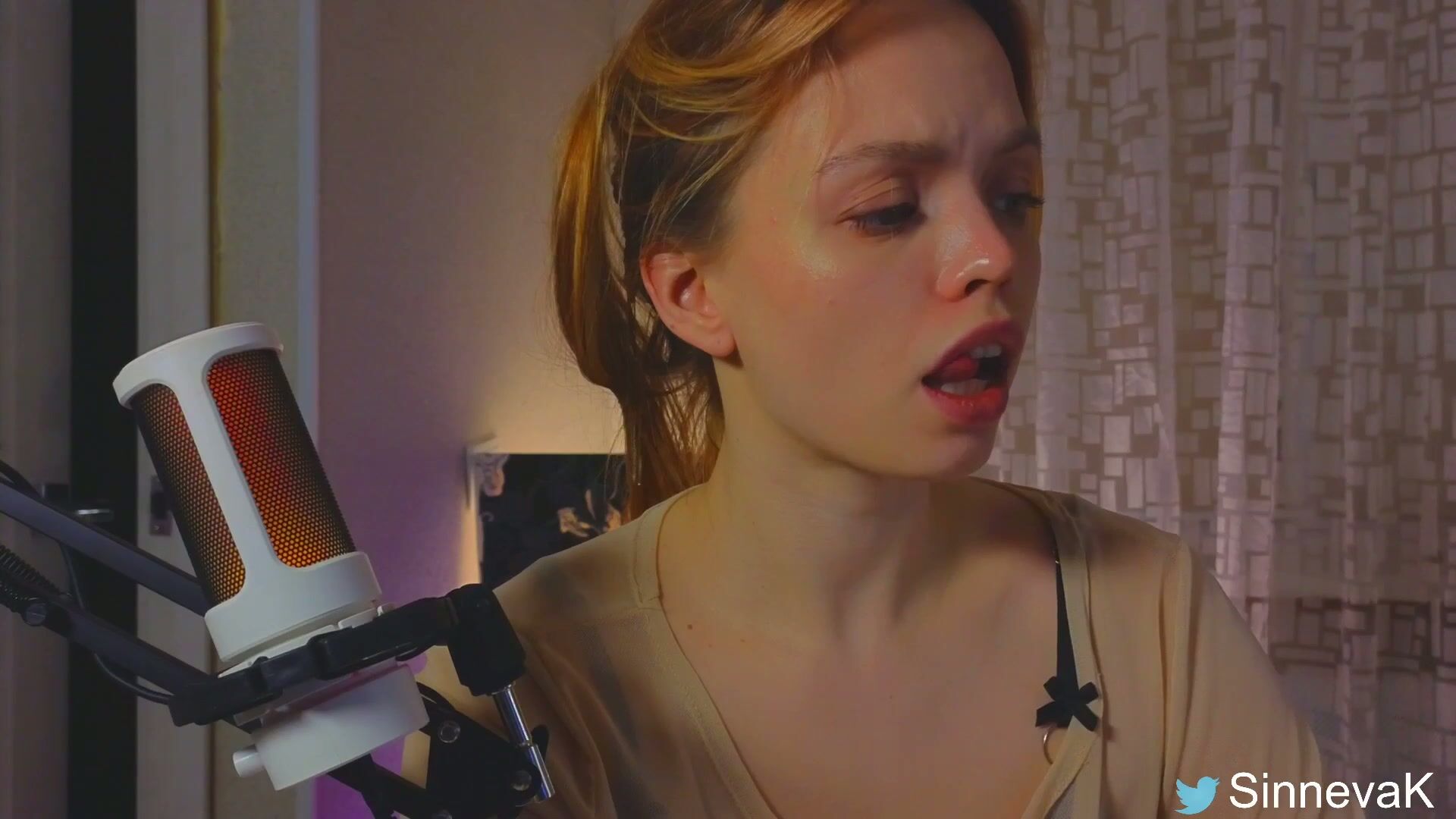 Eva_sinn video cam porn 10 May 2025
