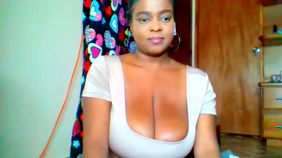 bianca_ebony bigboobs amateur cam