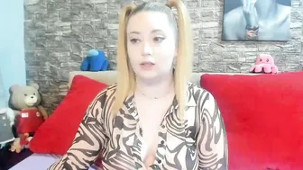 Kalindahot smoke on live cam