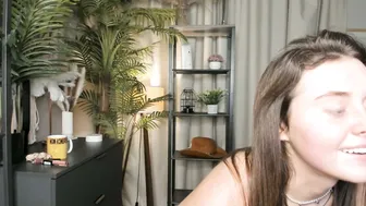 Laura_mutti chat xxx (10/26/2025)