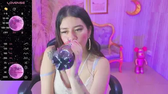 ivy_lodge_s porn chat 27-Oct-2025