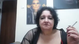 Naughtykorin on webcam (10/27/2025)