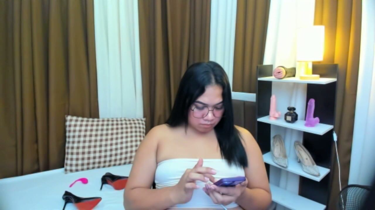 Tsuncutkaren chat sex cam 10/27/2025