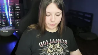 X_nirvana_x sex chat (10-27-2025)