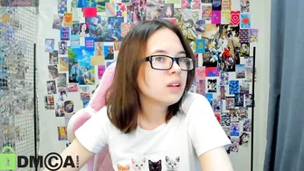 Chio_mio posing on webcam 27-Oct-2025