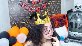 Moon_and_fire_ free cam show - (10/26/2025)
