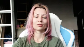 Karoline121 27-Oct-25