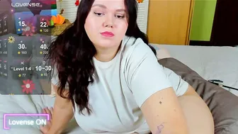 sunyy_bunyy posing on cam 27-Oct-25