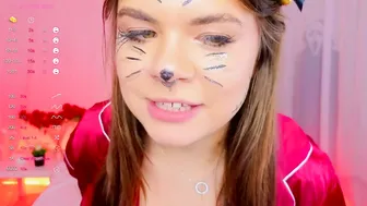 Miss_delia bignipples - 27-Oct-25
