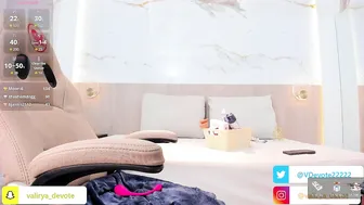Valirya_devote porn chat 10-27-2025