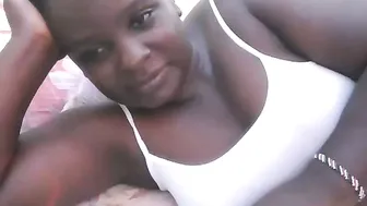 Sexyblackgal10 bigclit chat sex cam