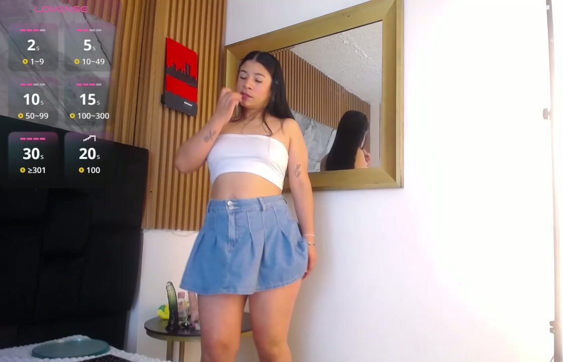 ariana_hill_ anal cam girl