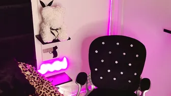 Missameliaaa 10/27/2025