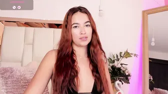 Cataleyaadams_ posing on webcam porn chat