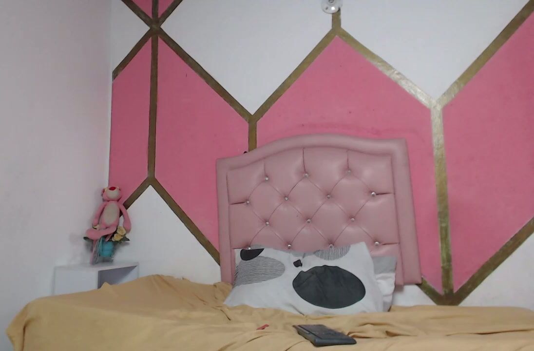 Mia_wilsom chat cam porn 10-27-2025