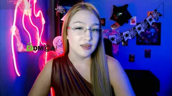 playful_sophie porn cam chat 27 October 2025