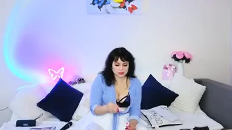 bella_hillss (10/28/2025) bigboobs