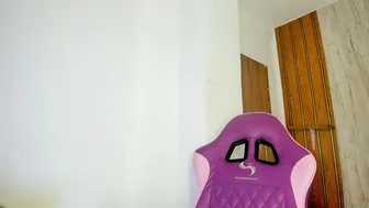 Alika01_ bigtits cam girl