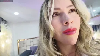 emma_coronel amateur cam 28 October 2025