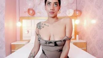 Luna_hot_ass chat sex cam 28 October 2025