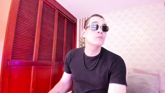 Cristianblaze_pamelareal posing on webcam - 28 October 2025
