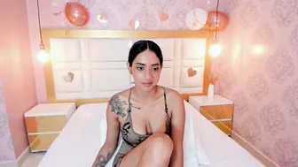 Luna_hot_ass 28 October 2025