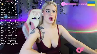 redvelveten bigboobs (10/28/2025)