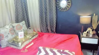 Ts_barbiecurly69 webcam 10-28-2025