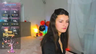 Laura__leee webcam video (10/28/2025)