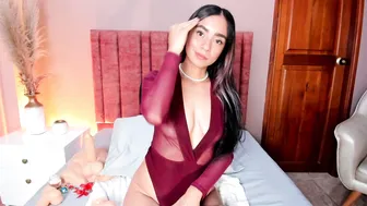 Oliviacooper_ smalltits - (10-28-2025)