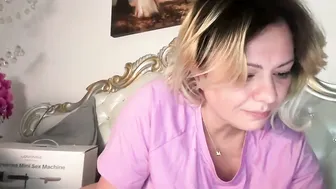 kiradivine cam video 28-Oct-2025