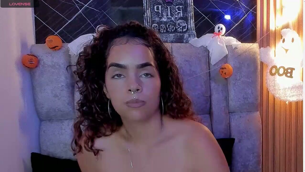Roxanne_dl chat cam porn 10-28-2025