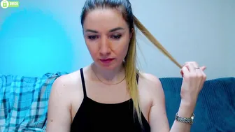 bb__bonami_ live on cam (10/28/2025)