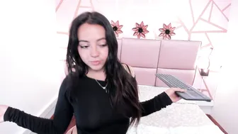 laraa_rous recorded nude video 295933