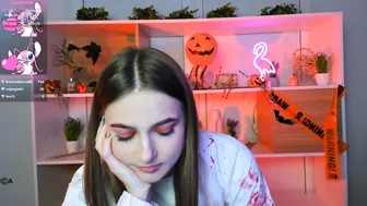 Laura_sween cam chat 29 October 2025
