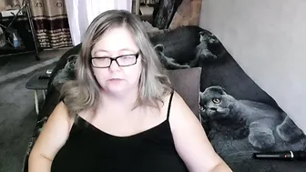 Tviks nude chat 10/29/2025