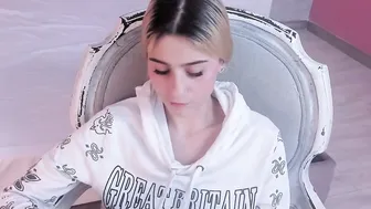 chloeelaurent private 10/29/2025