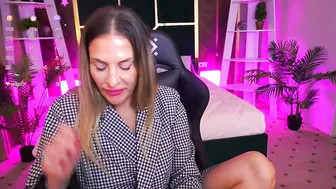 Ladyylaura blond - 29-Oct-25